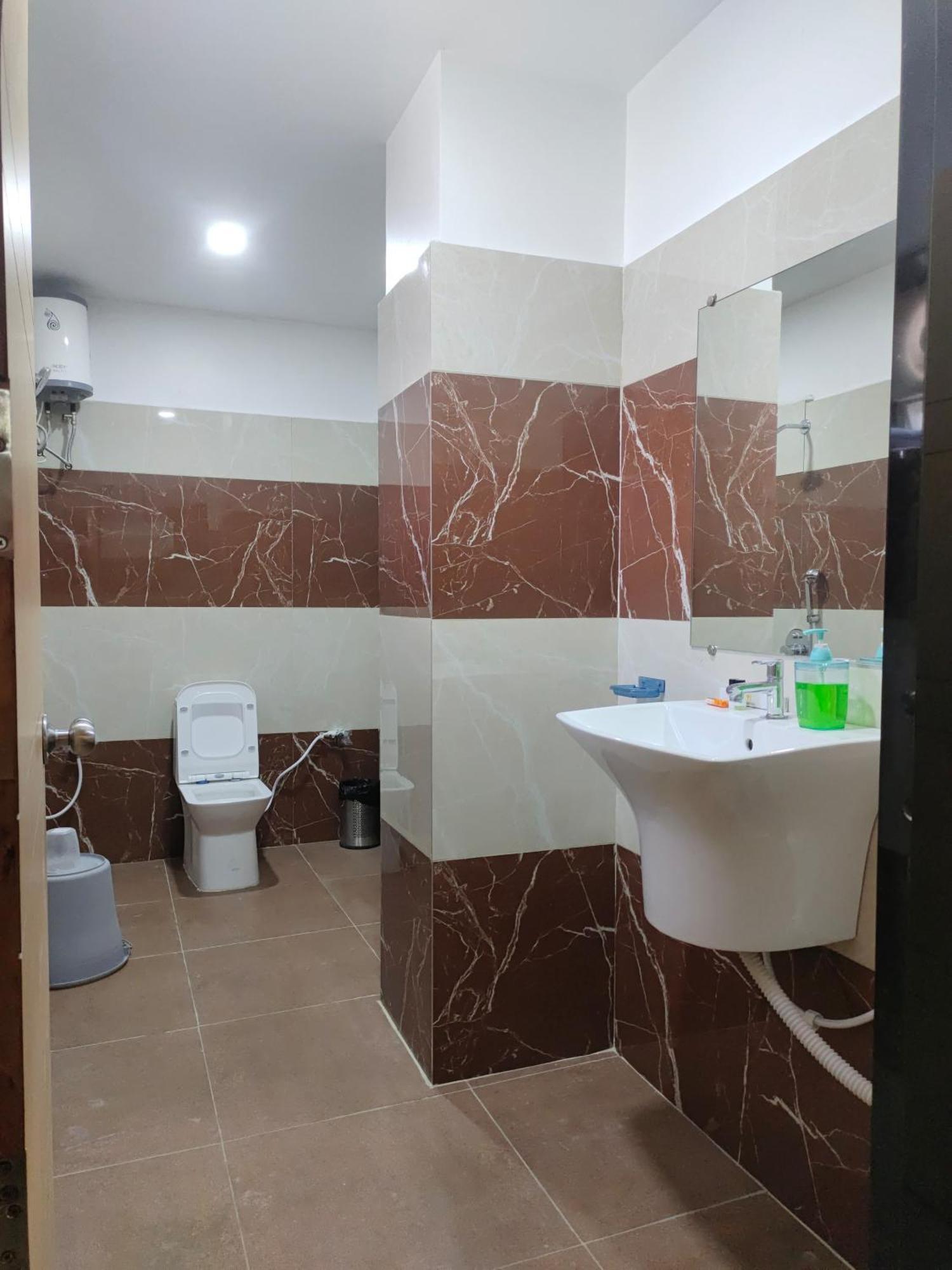 Hotel Meridian Blue 와랑갈 외부 사진