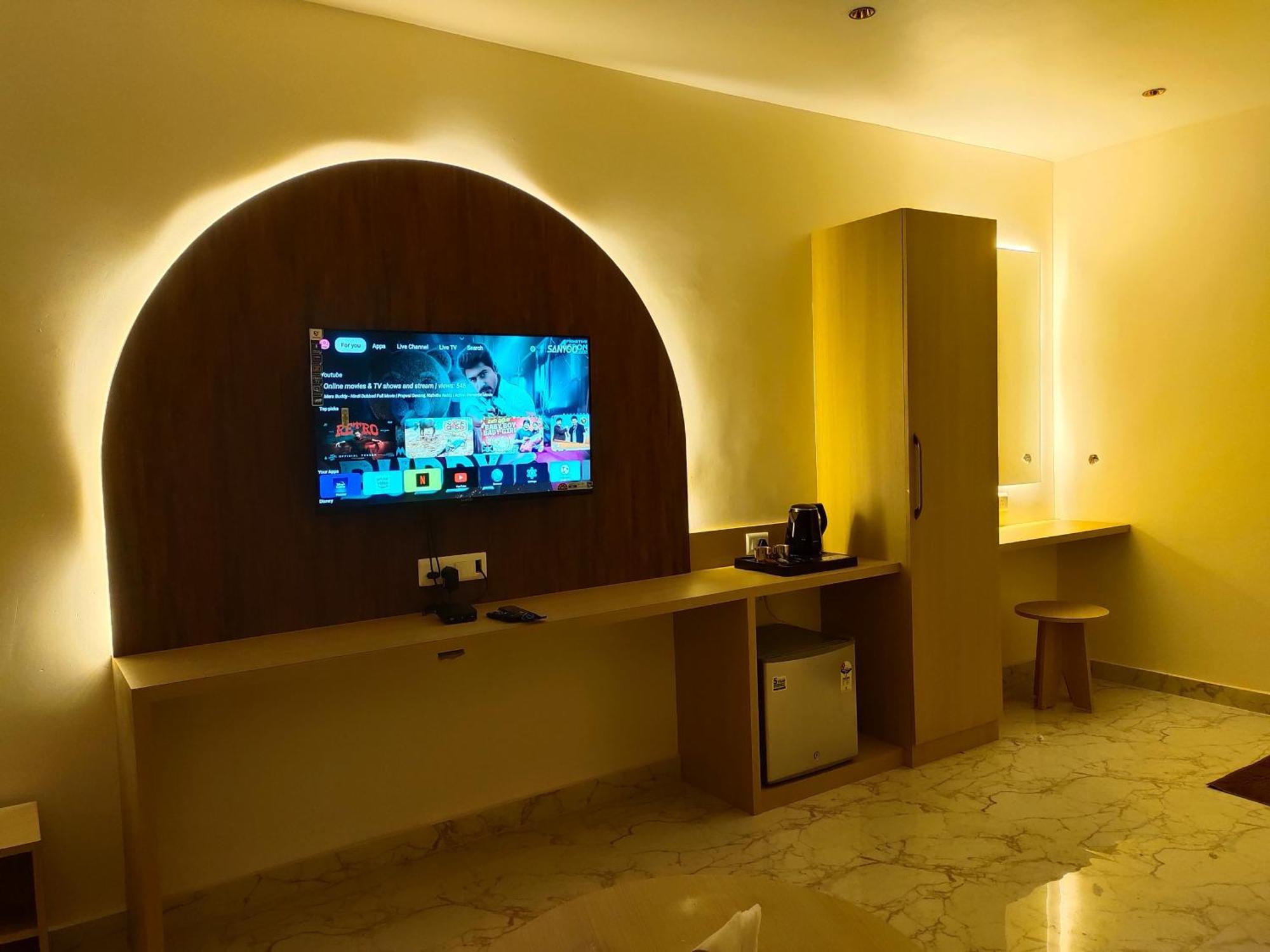 Hotel Meridian Blue 와랑갈 외부 사진